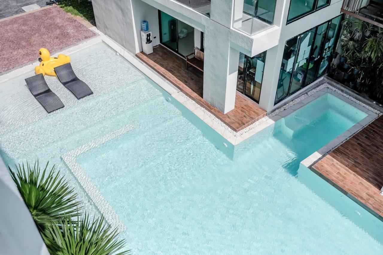 Luxe Duplex With Pool Access, Viva A101 Lägenhet *