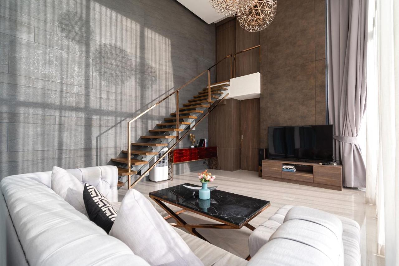Căn hộ Luxe Duplex With Pool Access, Viva A101 *